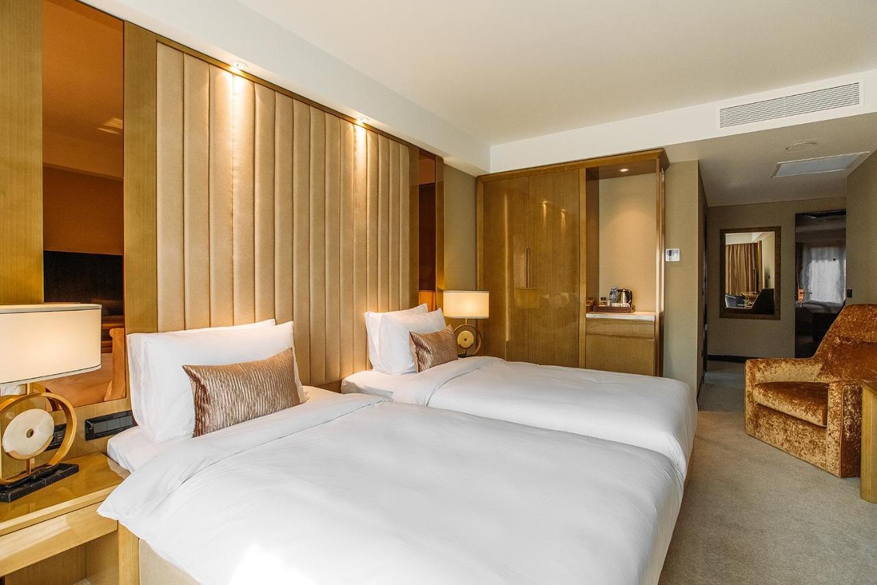 Marjan Plaza Hotel Tbiliszi Kültér fotó