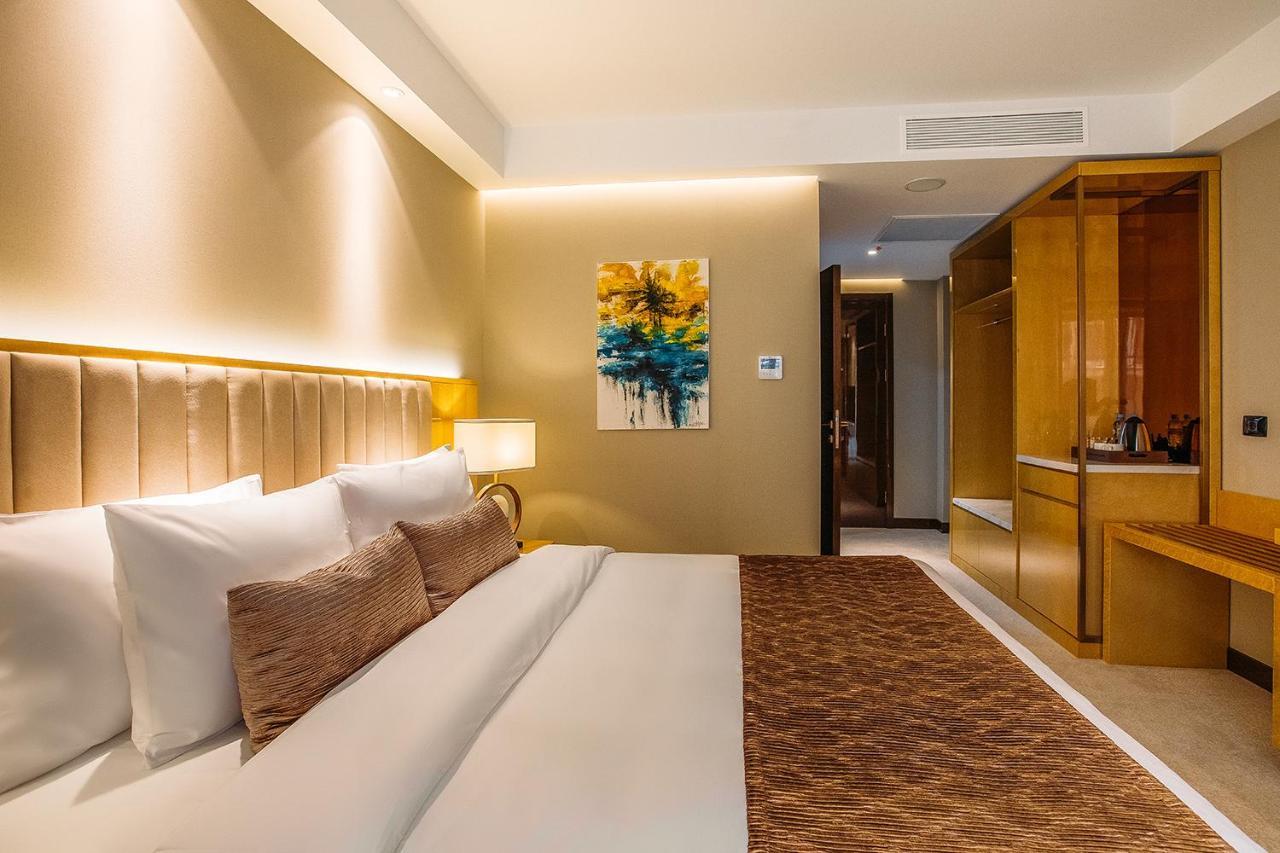Marjan Plaza Hotel Tbiliszi Kültér fotó