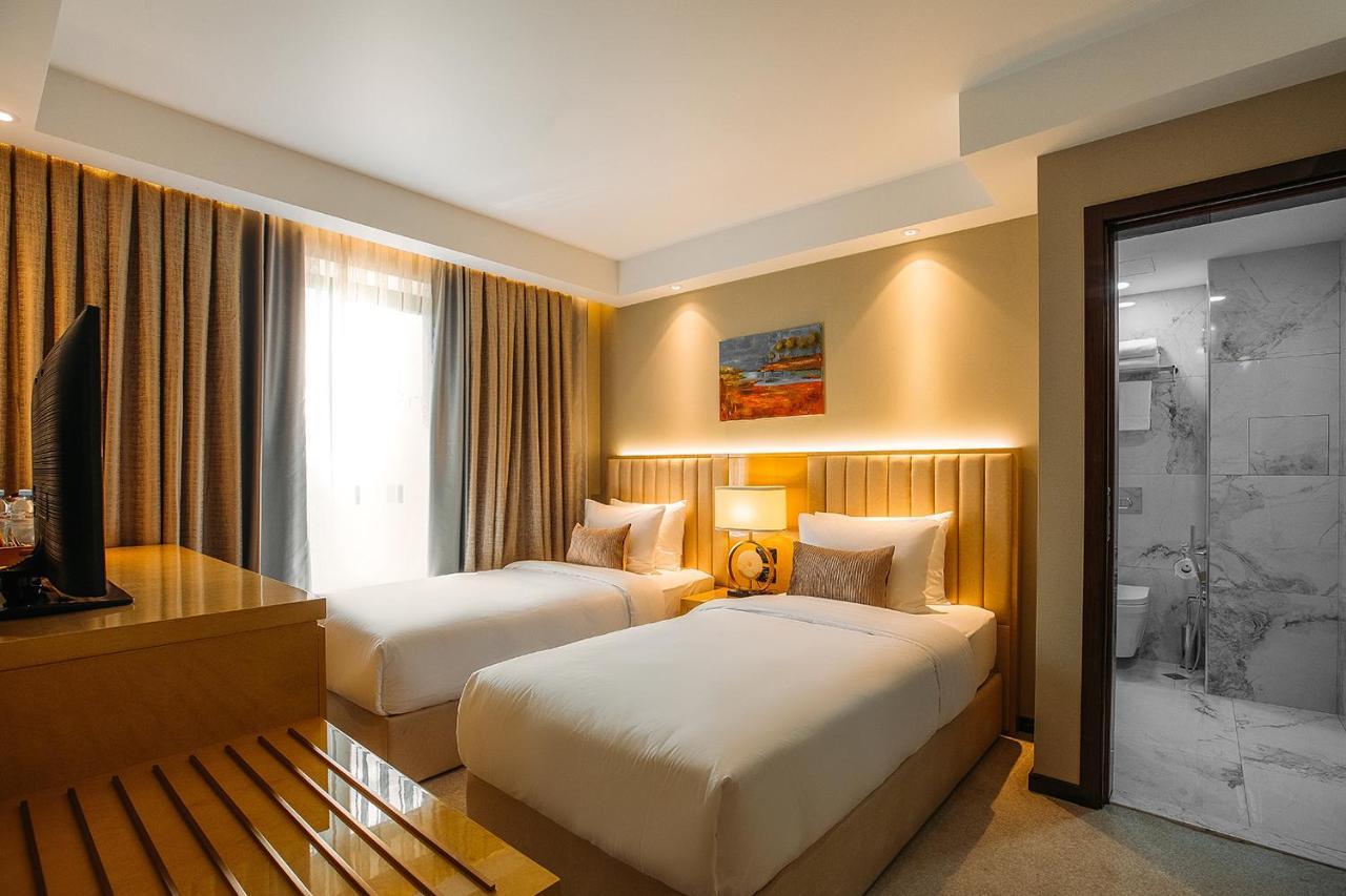Marjan Plaza Hotel Tbiliszi Kültér fotó