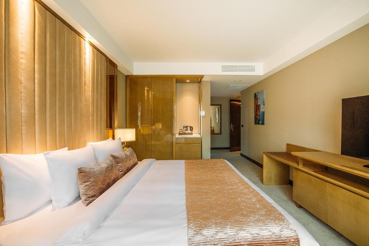 Marjan Plaza Hotel Tbiliszi Kültér fotó