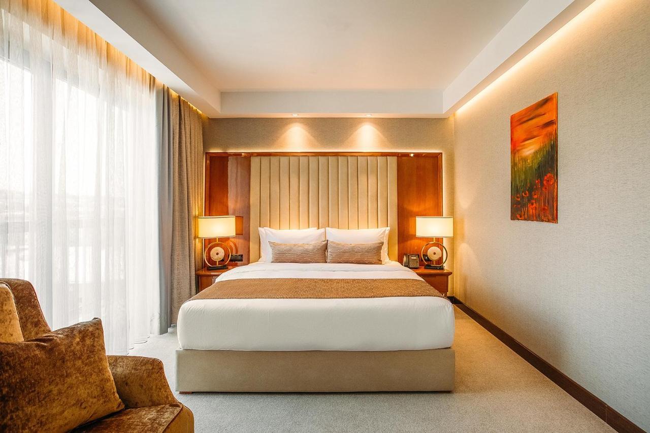Marjan Plaza Hotel Tbiliszi Kültér fotó