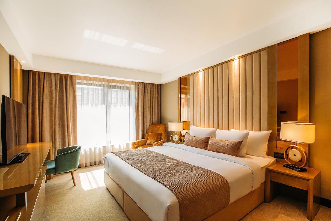Marjan Plaza Hotel Tbiliszi Kültér fotó